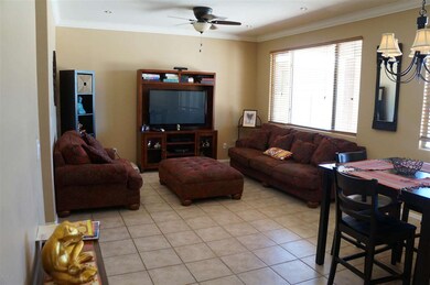 Living/dining room