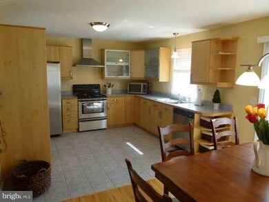 1426 Jones Station Rd, Arnold, MD 21012 - photo 3