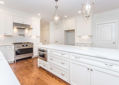 28 Goldencrest Ave, Waltham, MA 02451 - photo 7