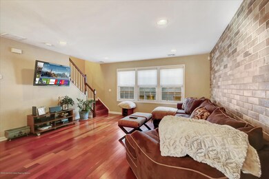 Living & Dining Room (3)