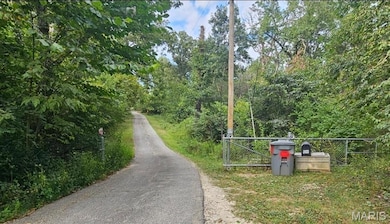 10723 Calvey Hills Rd, Catawissa, MO 63015 - photo 2