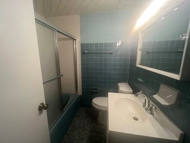 39 Garrison Rd unit 2, Brookline, MA 02445 - photo 2