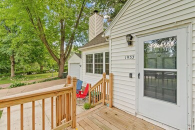 1933 Oakland Ave, Cedar Falls, IA 50613 - photo 2