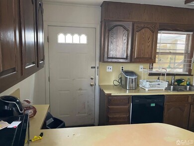 20 Prosper St, New Brunswick, NJ 08901 - photo 6