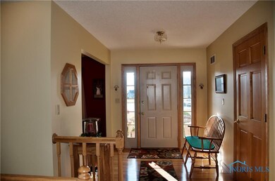 2907 Turnberry Dr, Findlay, OH 45840 - photo 3