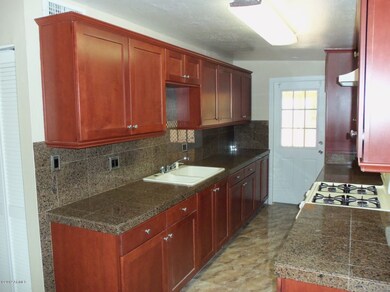 4913 W Cypress St, Phoenix, AZ 85035 - photo 3