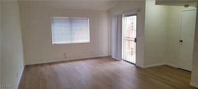 5156 Golden Ln unit D, Las Vegas, NV 89119 - photo 4