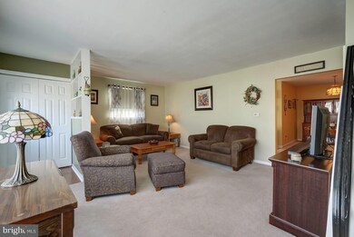 183 Devon Dr, West Deptford, NJ 08096 - photo 5
