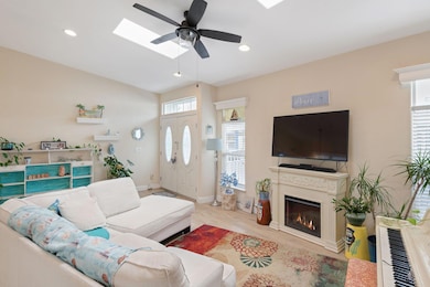 4-web-or-mls-04 - Living Room