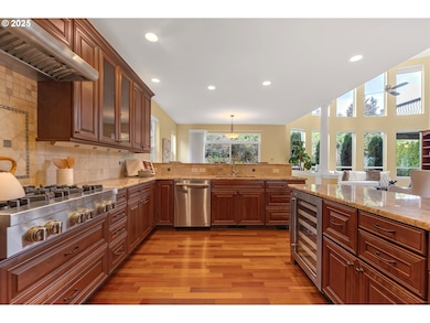 17833 Marylcreek Dr, Lake Oswego, OR 97034 - photo 5