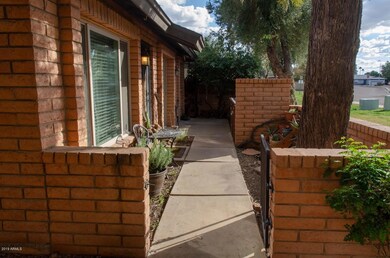 Maple Ave entry