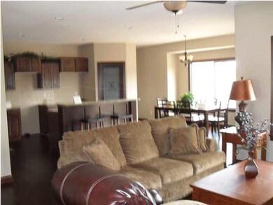 This open inviting plan features 9' ceilings and w