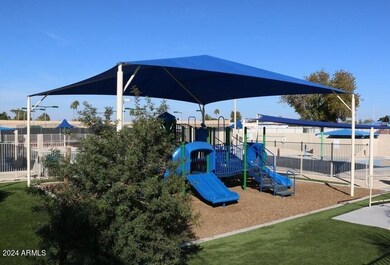 Junquillo - Play Ground