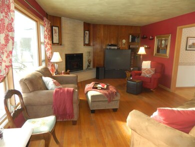 6116 Whalen Rd, Fitchburg, WI 53593 - photo 4