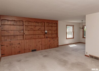 1528 Lakewood Dr, Bettendorf, IA 52722 - photo 5