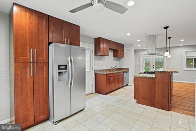 4402 Braeside Ct, Lanham, MD 20706 - photo 7