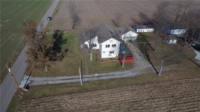 10238 N Division Rd, Fountaintown, IN 46130 - photo 4