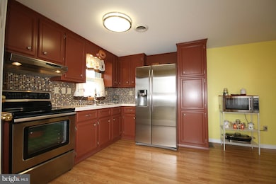 1144 Olive Dr, Greencastle, PA 17225 - photo 5