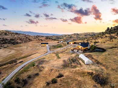 12000 Holbrook Ln, Ola, ID 83657 - photo 2