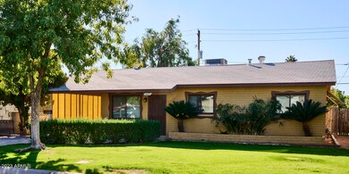 4537EMontecitoAve_010_front