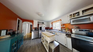 52 Chapel St, Holden, MA 01520 - photo 5