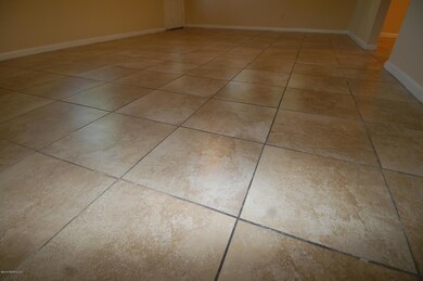 2150 Bo Peep Ct, Jacksonville, FL 32210 - photo 3