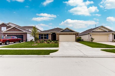 1251 Steed Bluff Dr, Alvin, TX 77511 - photo 5