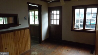 5889 Easton Rd, Plumsteadville, PA 18947 - photo 3