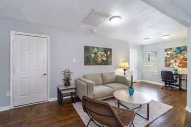 5205 Irvington Blvd unit A, Houston, TX 77009 - photo 5