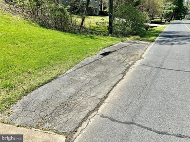 2460 Harpoon Dr, Stafford, VA 22554 - photo 2