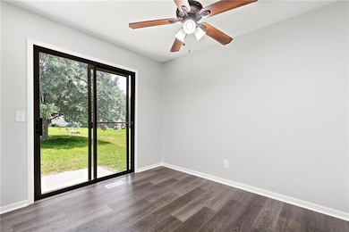 14927 Riggs St, Overland Park, KS 66223 - photo 7