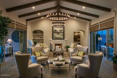 14-063-09 55-22 Family Room
