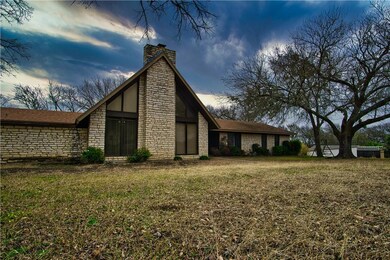14207 Canyon Oaks Cir, Troy, TX 76579 - photo 2