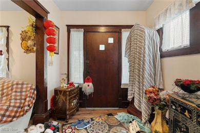 827 9th St SW, Massillon, OH 44647 - photo 5