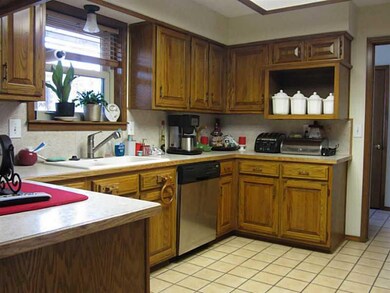 Kitchen. Great counter space and cabinets