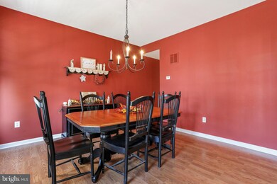 10217 Saddlebrooke Ln, Hagerstown, MD 21740 - photo 4