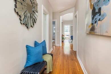 66 Marshal St unit 3, Brookline, MA 02446 - photo 4