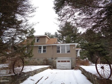 458 Rowland Rd, Greeley, PA 18425 - photo 4