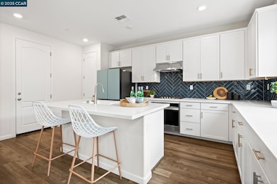 529 Vanek Dr, Oakley, CA 94561 - photo 6