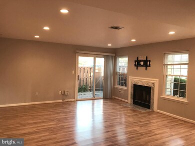 10913 Postern Ct unit 43, Manassas, VA 20109 - photo 2