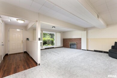 2325 Olympia Dr, Bettendorf, IA 52722 - photo 5