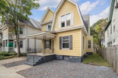 28 Mynderse St, Schenectady, NY 12307 - photo 3