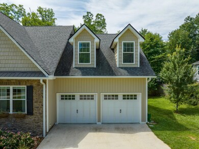 14 - 206 Wendy Trail - Aerials