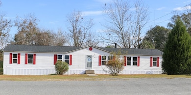 39 13th St, McRae-helena, GA 31037 - photo 2