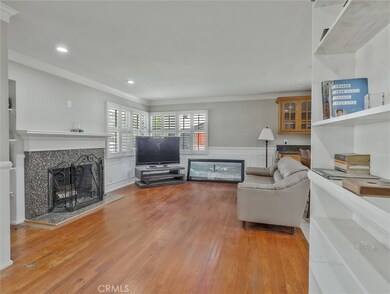 3826 S Burnside Ave, Los Angeles, CA 90008 - photo 5