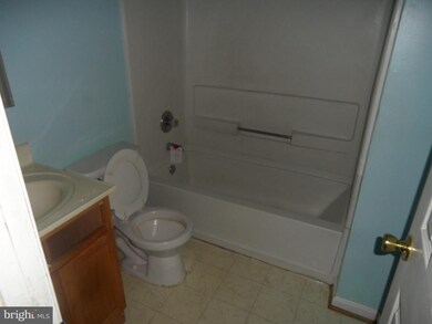 1330 Gabes Place, Hyattsville, MD 20785 - photo 5