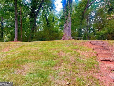 1749 Meadowglades Dr, Decatur, GA 30035 - photo 2