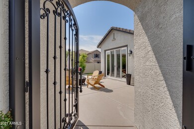 2542 E Lantana-9