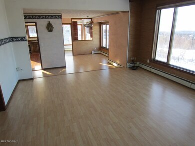 Living room to dining area