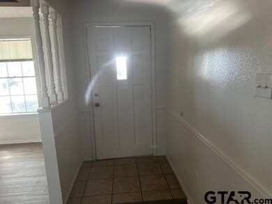 2721 Wakefield Dr, Tyler, TX 75701 - photo 2